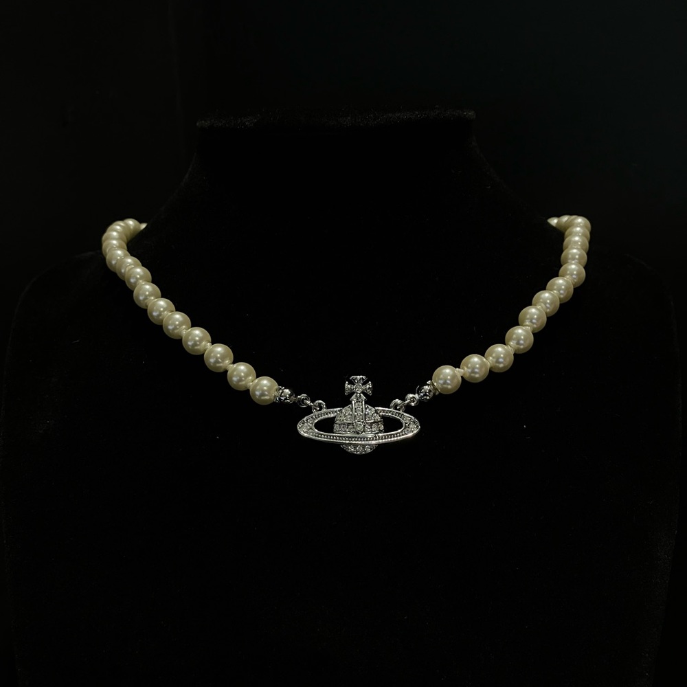 Vivienne Westwood Mini Bas Relief Choker Silver